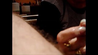 हंकी बेब शिरोसाकी करिनने ग्रुप सेक्स व्हिडिओमध्ये तिची योनी खाल्ली